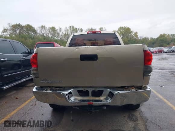 2009 Toyota Tundra с VIN 5TFRU54119X018765, выставлен на аукционе IAAI как лот 43506737 с пробегом 175 897 миль миль и . История ставок и продаж доступна на DreamBid. Изображение 16.