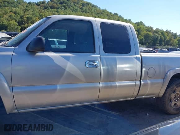 2007 Chevrolet Silverado 1500 LT1 с VIN 1GCEK19Z77E180002, выставлен на аукционе IAAI как лот 43165070 с пробегом 203 990 миль миль и . История ставок и продаж доступна на DreamBid. Изображение 15.