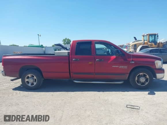 2006 Dodge 2500 ST с VIN 3D7KR28D06G189079, выставлен на аукционе IAAI как лот 42828364 с пробегом 291 469 миль миль и . История ставок и продаж доступна на DreamBid. Изображение 13.