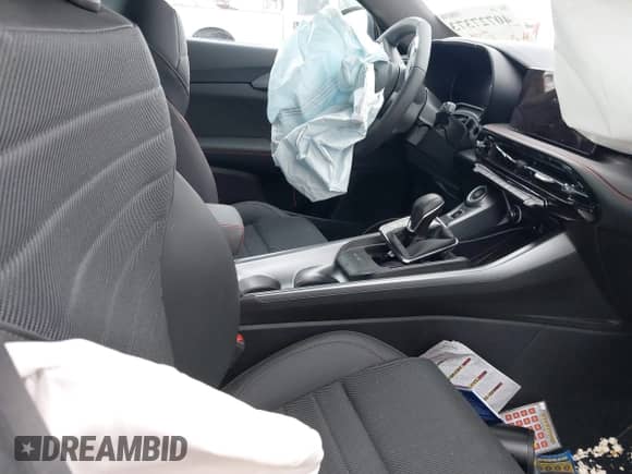 2023 Dodge Hornet GT z VIN ZACNDFAN4P3A02157, wystawiony jako IAAI lot #40727373 z przebiegiem Nie podano mil oraz . Historia ofert i sprzedaży dostępna na DreamBid. Obrazek 5.