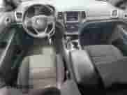 2018 Jeep Grand Cherokee Upland z VIN 1C4RJFAG4JC458661, wystawiony jako Copart lot #64367695 z przebiegiem 70 189 mil mil oraz Szkoda całkowita • Salvage title. Historia ofert i sprzedaży dostępna na DreamBid. Obrazek 8.