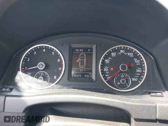 2017 Volkswagen Tiguan Sport with VIN WVGUV7AX2HK029485, listed as a IAAI auction lot 42548916 with 116,375 mi miles and . Bid and sale history available at DreamBid. Image 7.