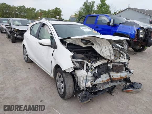 2015 Toyota Prius One z VIN JTDKDTB38F1576685, wystawiony jako IAAI lot #43028634 z przebiegiem 153 700 mil mil oraz . Historia ofert i sprzedaży dostępna na DreamBid. Obrazek 1.