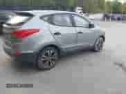 2010 Hyundai Tucson GLS с VIN KM8JT3AC5AU076812, выставлен на аукционе IAAI как лот 43234374 с пробегом 194 936 миль миль и . История ставок и продаж доступна на DreamBid. Изображение 4.