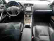 2013 Lexus IS 250 z VIN JTHCF5C21D5060804, wystawiony jako Copart lot #67071515 z przebiegiem 198 653 mil mil oraz Szkoda całkowita • Salvage title. Historia ofert i sprzedaży dostępna na DreamBid. Obrazek 8.