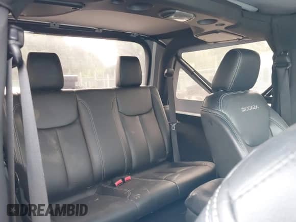 2018 Jeep Wrangler Sahara с VIN 1C4AJWBG1JL809098, выставлен на аукционе IAAI как лот 42875034 с пробегом 24 297 миль миль и . История ставок и продаж доступна на DreamBid. Изображение 8.