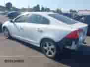 2012 Volvo S60 T5 с VIN YV1622FSXC2081732, выставлен на аукционе IAAI как лот 43127850 с пробегом 152 186 миль миль и . История ставок и продаж доступна на DreamBid. Изображение 3.
