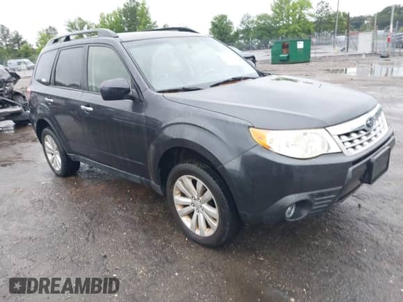 2013 Subaru Forester X Limited with VIN JF2SHAECXDH403678, listed as a IAAI auction lot 42329292 with 204,950 mi miles and . Bid and sale history available at DreamBid. Image 1.