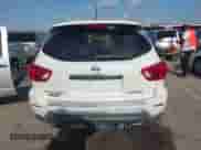 2018 Nissan Pathfinder SV с VIN 5N1DR2MN8JC671257, выставлен на аукционе IAAI как лот 42492117 с пробегом 70 302 миль миль и . История ставок и продаж доступна на DreamBid. Изображение 17.