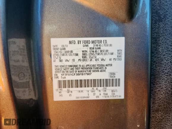 2011 Ford F-150 XL z VIN 1FTFX1CF3BFB17907, wystawiony jako Copart lot #84004725 z przebiegiem 301 130 mil mil oraz Szkoda całkowita • Salvage title. Historia ofert i sprzedaży dostępna na DreamBid. Obrazek 12.