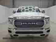 2024 Ram 1500 Laramie z VIN 1C6RREJT4RN220011, wystawiony jako Copart lot #69116525 z przebiegiem 46 649 mil mil oraz Czysty tytuł • Clean title. Historia ofert i sprzedaży dostępna na DreamBid. Obrazek 5.