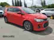 2017 Chevrolet Sonic LT с VIN 1G1JD6SB5H4142044, выставлен на аукционе Copart как лот 61571555 с пробегом 116 008 миль миль и Списание • Salvage title. История ставок и продаж доступна на DreamBid. Изображение 4.