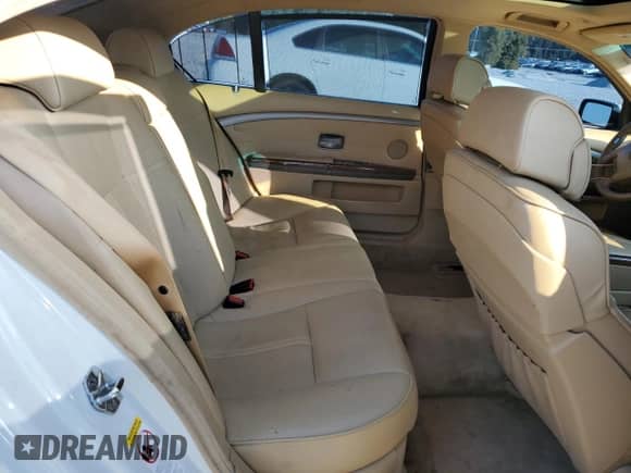 2008 BMW 7 Series 750Li z VIN WBAHN83548DT81153, wystawiony jako Copart lot #80121475 z przebiegiem 197 950 mil mil oraz Szkoda całkowita • Salvage title. Historia ofert i sprzedaży dostępna na DreamBid. Obrazek 10.
