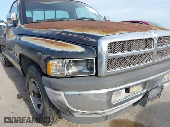 1994 Dodge 1500 z VIN 1B7HC16YXRS520611, wystawiony jako IAAI lot #42764906 z przebiegiem 181 142 mil mil oraz . Historia ofert i sprzedaży dostępna na DreamBid. Obrazek 12.