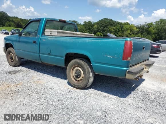 1994 Chevrolet Silverado 2500 с VIN 1GCFK24H4RE191910, выставлен на аукционе Copart как лот 65990304 с пробегом 287 181 миль миль и Списание • Salvage title. История ставок и продаж доступна на DreamBid. Изображение 2.