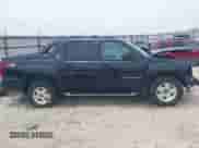 2013 Chevrolet Avalanche LT with VIN 3GNTKFE72DG180591, listed as a IAAI auction lot 42366269 with 165,463 mi miles and . Bid and sale history available at DreamBid. Image 14.