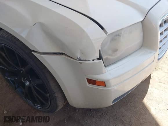 2005 Chrysler 300 300 with VIN 2C3JA43R65H539488, listed as a IAAI auction lot 42141928 with 139,154 mi miles and . Bid and sale history available at DreamBid. Image 6.