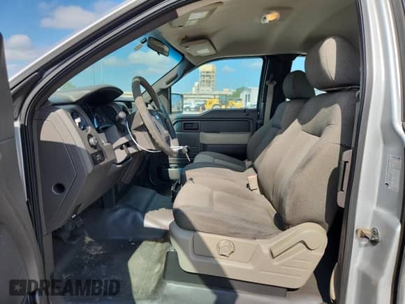2010 Ford F-150 XL with VIN 1FTEX1CW4AFB46603, listed as a Copart auction lot 82397465 with 164,263 mi miles and Salvage title. Bid and sale history available at DreamBid. Image 7.