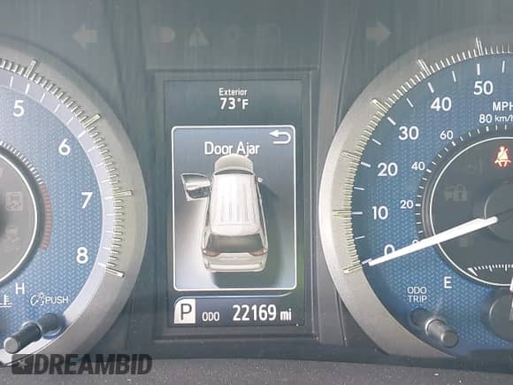 2016 Toyota Sienna XLE with VIN 5TDYK3DC0GS697504, listed as a IAAI auction lot 42484247 with 22,169 mi miles and . Bid and sale history available at DreamBid. Image 15.