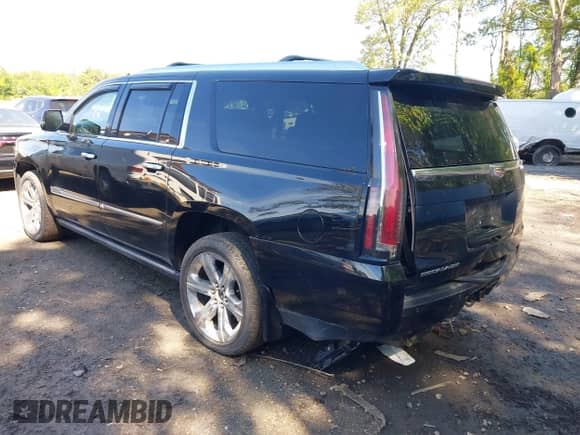 2016 Cadillac Escalade ESV Platinum с VIN 1GYS4KKJXGR339119, выставлен на аукционе IAAI как лот 42166158 с пробегом 76 846 миль миль и . История ставок и продаж доступна на DreamBid. Изображение 3.