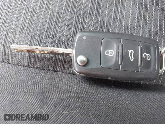 2013 Volkswagen Tiguan с VIN WVGCV3AX4DW612003, выставлен на аукционе IAAI как лот 42665009 с пробегом 173 712 миль миль и . История ставок и продаж доступна на DreamBid. Изображение 11.