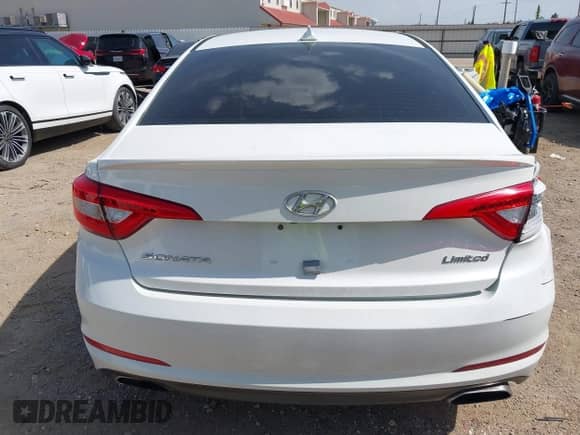 2015 Hyundai Sonata Limited z VIN 5NPE34AF3FH035960, wystawiony jako IAAI lot #42869784 z przebiegiem 165 591 mil mil oraz . Historia ofert i sprzedaży dostępna na DreamBid. Obrazek 16.