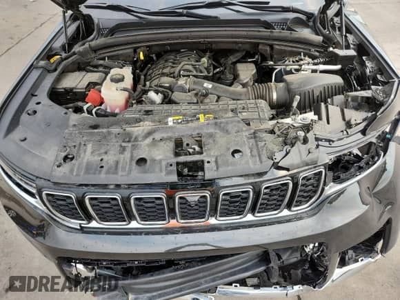 2024 Jeep Grand Cherokee Limited with VIN 1C4RJKBG2R8938252, listed as a Copart auction lot 69069785 with 23,793 mi miles and Salvage title. Bid and sale history available at DreamBid. Image 12.