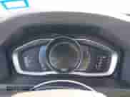 2018 Volvo S60 Inscription z VIN LYV402TK4JB177410, wystawiony jako IAAI lot #41807670 z przebiegiem 52 454 mil mil oraz . Historia ofert i sprzedaży dostępna na DreamBid. Obrazek 7.