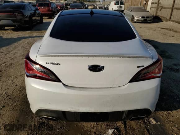 2015 Hyundai Genesis Coupe R-Spec with VIN KMHHU6KJ9FU124751, listed as a Copart auction lot 88262065 with 63,257 mi miles and Salvage title. Bid and sale history available at DreamBid. Image 6.