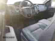 2014 Ford F-150 XL z VIN 1FTMF1CM5EKF62640, wystawiony jako Copart lot #80427685 z przebiegiem 254 812 mil mil oraz Czysty tytuł • Clean title. Historia ofert i sprzedaży dostępna na DreamBid. Obrazek 8.