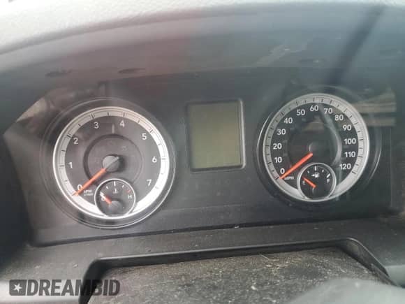 2014 Ram 1500 Express z VIN 1C6RR7FT1ES328277, wystawiony jako Copart lot #56243155 z przebiegiem Nie podano mil oraz Szkoda całkowita • Salvage title. Historia ofert i sprzedaży dostępna na DreamBid. Obrazek 9.