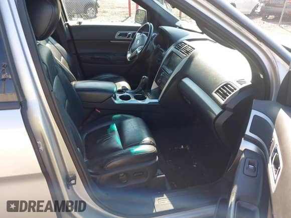 2012 Ford Explorer XLT with VIN 1FMHK7D85CGA00802, listed as a IAAI auction lot 43266772 with 263,545 mi miles and . Bid and sale history available at DreamBid. Image 5.