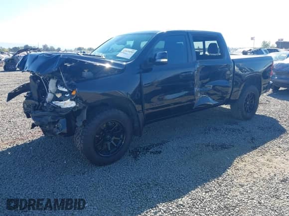 2019 Ram 1500 Rebel z VIN 1C6SRFLT3KN812431, wystawiony jako IAAI lot #42973192 z przebiegiem 96 306 mil mil oraz . Historia ofert i sprzedaży dostępna na DreamBid. Obrazek 18.
