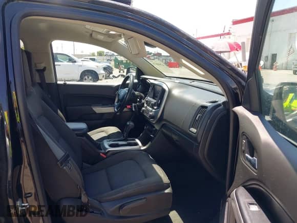 2020 Chevrolet Colorado 4WD LT с VIN 1GCGTCEN0L1238067, выставлен на аукционе IAAI как лот 42800878 с пробегом 62 037 миль миль и . История ставок и продаж доступна на DreamBid. Изображение 5.