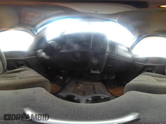 2005 Chevrolet Silverado 3500 с VIN 1GCHK39U75E196856, выставлен на аукционе IAAI как лот 42270278 с пробегом Не указан миль и . История ставок и продаж доступна на DreamBid. Изображение 23.