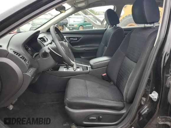 2016 Nissan Altima SR z VIN 1N4AL3AP5GC251863, wystawiony jako Copart lot #85351605 z przebiegiem 130 678 mil mil oraz Szkoda całkowita • Salvage title. Historia ofert i sprzedaży dostępna na DreamBid. Obrazek 7.