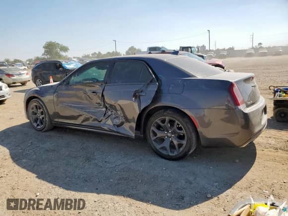 2022 Chrysler 300 Touring L с VIN 2C3CCADG3NH127382, выставлен на аукционе Copart как лот 86500405 с пробегом 53 355 миль миль и Списание • Salvage title. История ставок и продаж доступна на DreamBid. Изображение 2.