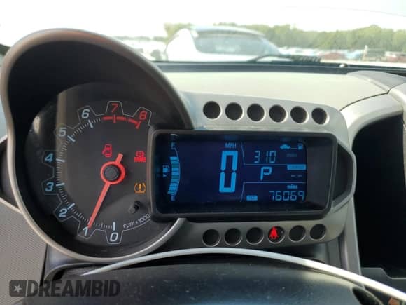 2016 Chevrolet Sonic LS с VIN 1G1JA6SH3G4172154, выставлен на аукционе Copart как лот 82002125 с пробегом 76 069 миль миль и Списание • Salvage title. История ставок и продаж доступна на DreamBid. Изображение 9.