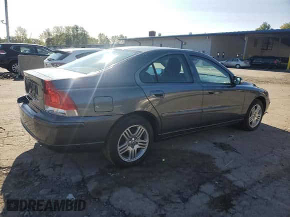 2008 Volvo S60 2.5T с VIN YV1RS592782698720, выставлен на аукционе Copart как лот 72023475 с пробегом 173 680 миль миль и Чистый • Clean title. История ставок и продаж доступна на DreamBid. Изображение 3.