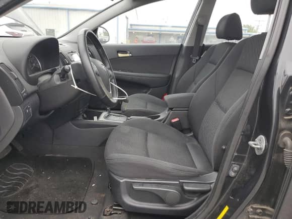 2010 Hyundai Elantra GLS z VIN KMHDC8AE9AU060575, wystawiony jako Copart lot #82158395 z przebiegiem 112 437 mil mil oraz Czysty tytuł • Clean title. Historia ofert i sprzedaży dostępna na DreamBid. Obrazek 7.