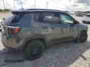 2022 Jeep Compass Altitude с VIN 3C4NJDBB5NT182247, выставлен на аукционе Copart как лот 82091165 с пробегом 31 678 миль миль и Списание • Salvage title. История ставок и продаж доступна на DreamBid. Изображение 3.