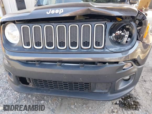 2018 Jeep Renegade Latitude with VIN ZACCJABB8JPH27476, listed as a IAAI auction lot 43292398 with 124,850 mi miles and . Bid and sale history available at DreamBid. Image 17.