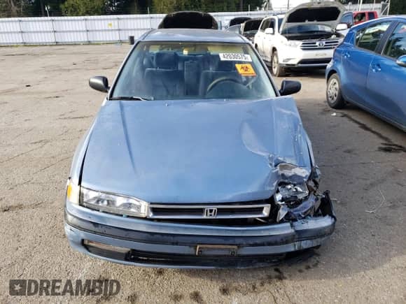 1990 Honda Accord LX z VIN JHMCB7657LC094933, wystawiony jako Copart lot #42030575 z przebiegiem 156 426 mil mil oraz Szkoda całkowita • Salvage title. Historia ofert i sprzedaży dostępna na DreamBid. Obrazek 5.