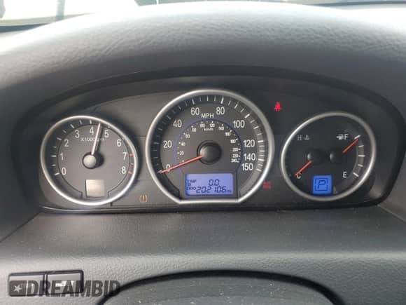 2012 Hyundai Veracruz Limited с VIN KM8NU4CC5CU180981, выставлен на аукционе Copart как лот 82311325 с пробегом 202 106 миль миль и Списание • Salvage title. История ставок и продаж доступна на DreamBid. Изображение 9.