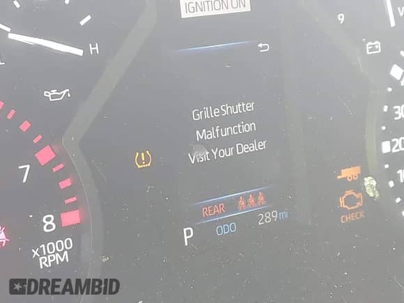 2025 Toyota Tundra SR with VIN 5TFLA5AB6SX050371, listed as a IAAI auction lot 42965187 with 289 mi miles and . Bid and sale history available at DreamBid. Image 15.