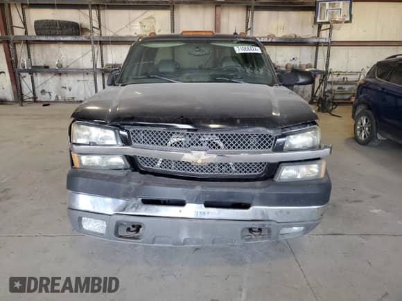 2004 Chevrolet Silverado 3500 с VIN 1GCJK39294E322763, выставлен на аукционе Copart как лот 71068424 с пробегом 214 725 миль миль и Списание • Salvage title. История ставок и продаж доступна на DreamBid. Изображение 5.
