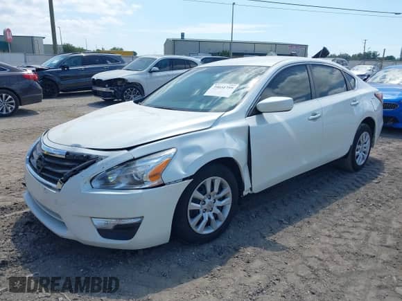 2015 Nissan Altima 2.5 with VIN 1N4AL3APXFC587068, listed as a IAAI auction lot 39031759 with 95,450 mi miles and . Bid and sale history available at DreamBid. Image 2.