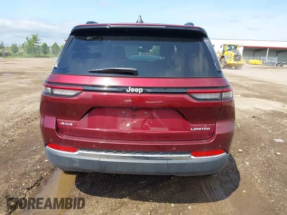 2024 Jeep Grand Cherokee Limited with VIN 1C4RJHBG0RC194599, listed as a IAAI auction lot 42964147 with 14,721 mi miles and . Bid and sale history available at DreamBid. Image 16.