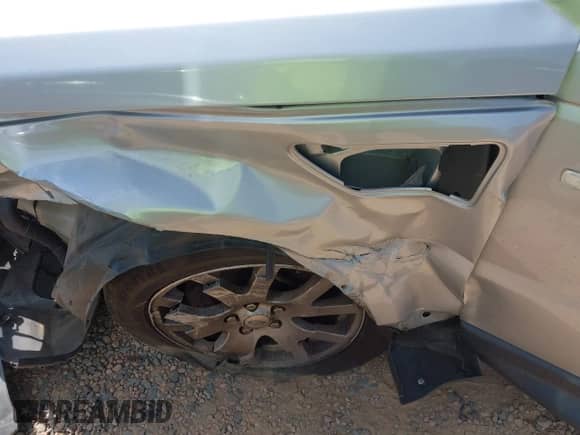 2009 Land Rover Range Rover Sport HSE with VIN SALSK25449A199208, listed as a IAAI auction lot 42822184 with 267,464 mi miles and . Bid and sale history available at DreamBid. Image 6.