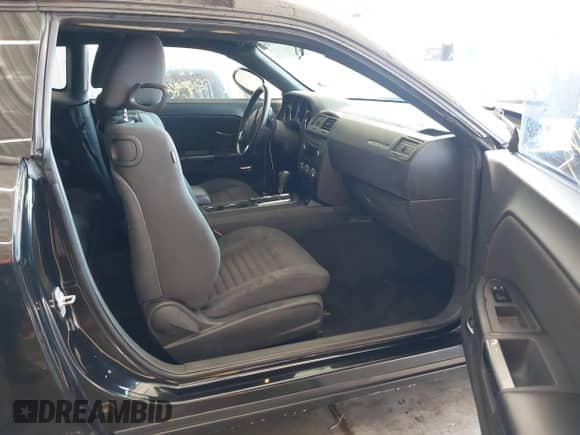 2011 Dodge Challenger z VIN 2B3CJ4DGXBH510350, wystawiony jako IAAI lot #41999745 z przebiegiem 297 946 mil mil oraz . Historia ofert i sprzedaży dostępna na DreamBid. Obrazek 5.